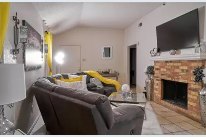 8678 Holly Street, Frisco, TX 75034 - Photo 4