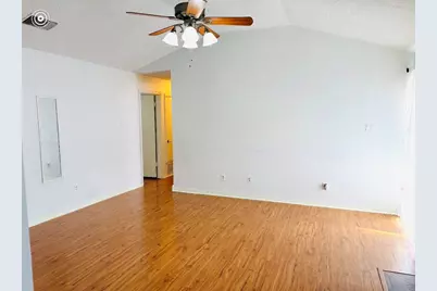 1746 Clarendon Drive, Lewisville, TX 75067 - Photo 4