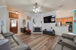 9032 Racquet Club Dr, Fort Worth, TX 76120 - Photo 6