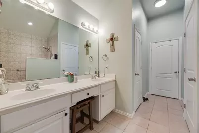 9032 Racquet Club Drive, Fort Worth, TX 76120 - Photo 24
