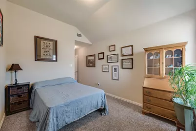 9032 Racquet Club Drive, Fort Worth, TX 76120 - Photo 18