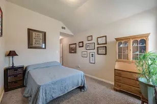 9032 Racquet Club Dr, Fort Worth, TX 76120 - Photo 18