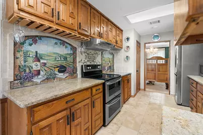 2910 Lakeshore Court, Arlington, TX 76013 - Photo 12