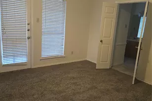 108 Tara Cir, Lancaster, TX 75146 - Photo 8