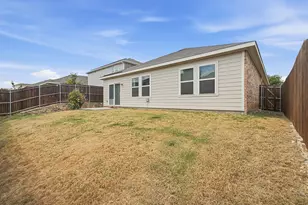 5401 Stone Meadow Ln, Fort Worth, TX 76179 - Photo 8