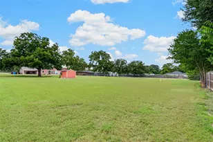 590 Bosque Ln, McGregor, TX 76657 - Photo 14