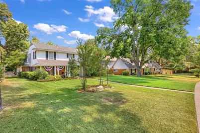 9908 Robin Hill Lane, Dallas, TX 75238 - Photo 18