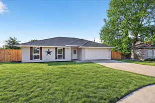 12 States Ave, Midlothian, TX 76065 - Photo 1