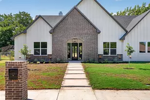 717 Easley St, White Settlement, TX 76108 - Photo 1