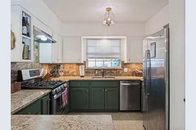 13508 Challaburton Drive, Farmers Branch, TX 75234 - Photo 8