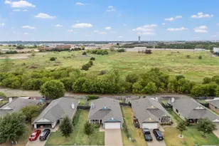 905 Heston Cir, Robinson, TX 76706 - Photo 32