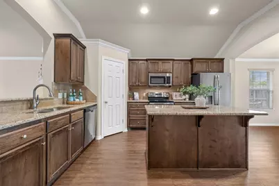 905 Heston Circle, Robinson, TX 76706 - Photo 8