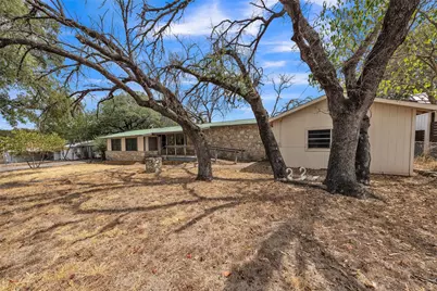 305 Walker Street, Glen Rose, TX 76043 - Photo 2