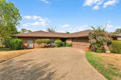 1007 Field Crest Court, Arlington, TX 76012 - Photo 2