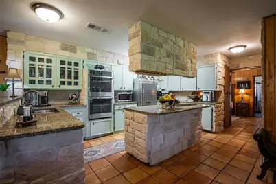 2043 Huddleston Road, Sunset, TX 76270 - Photo 10