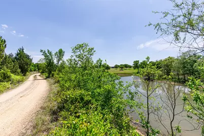 2043 Huddleston Road, Sunset, TX 76270 - Photo 24