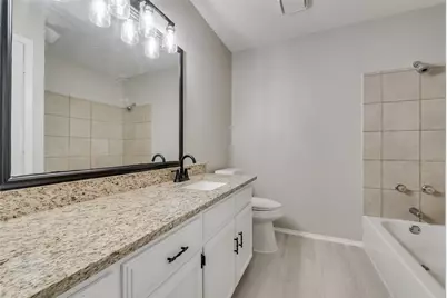 105 Wildwood Court, Grapevine, TX 76051 - Photo 20