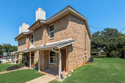 105 Wildwood Court, Grapevine, TX 76051 - Photo 2