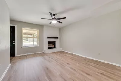 105 Wildwood Court, Grapevine, TX 76051 - Photo 6