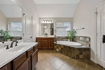 2723 Ponce De Leon, Grand Prairie, TX 75054 - Photo 20