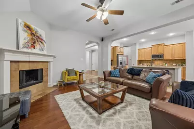 2723 Ponce De Leon, Grand Prairie, TX 75054 - Photo 8