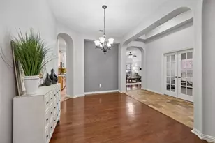 2723 Ponce De Leon, Grand Prairie, TX 75054 - Photo 4