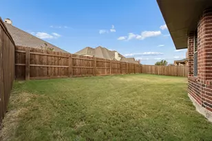 2723 Ponce De Leon, Grand Prairie, TX 75054 - Photo 30