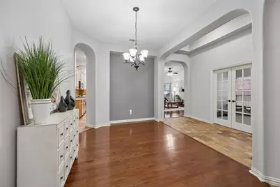 2723 Ponce De Leon, Grand Prairie, TX 75054 - Photo 4