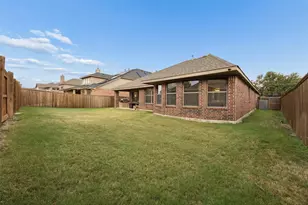 2723 Ponce De Leon, Grand Prairie, TX 75054 - Photo 32
