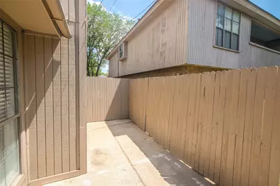 5439 Pershing Avenue, Fort Worth, TX 76107 - Photo 6