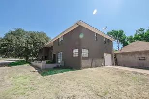 5439 Pershing Ave, Fort Worth, TX 76107 - Photo 4