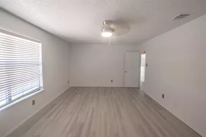5439 Pershing Avenue, Fort Worth, TX 76107 - Photo 14