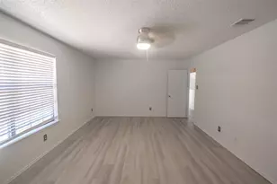 5439 Pershing Ave, Fort Worth, TX 76107 - Photo 14