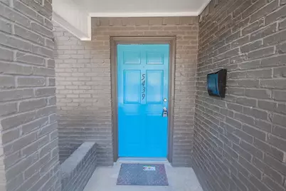 5439 Pershing Avenue, Fort Worth, TX 76107 - Photo 2