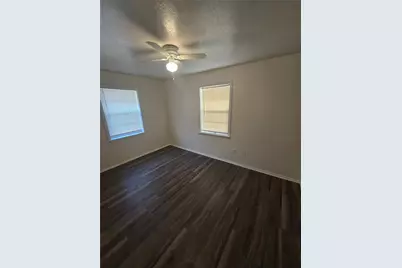 810 Lexington Drive, Lancaster, TX 75134 - Photo 2