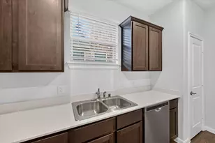 3920 Oak Crk Cir, Denison, TX 75020 - Photo 8