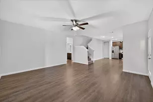3920 Oak Crk Cir, Denison, TX 75020 - Photo 2