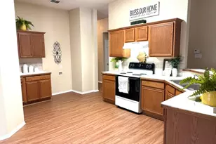 1513 Kingfisher Dr, Fort Worth, TX 76131 - Photo 2