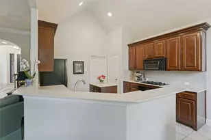 2206 Muskeg Ln, Euless, TX 76039 - Photo 10