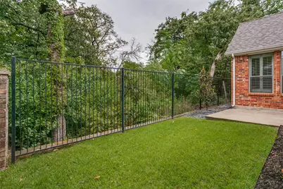 2206 Muskeg Lane, Euless, TX 76039 - Photo 24