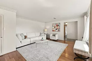 9639 Brentgate Dr, Dallas, TX 75238 - Photo 6