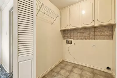 9639 Brentgate Drive, Dallas, TX 75238 - Photo 8