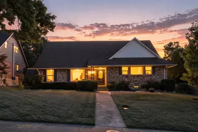 9639 Brentgate Drive, Dallas, TX 75238 - Photo 2