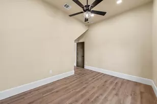 716 N 14th St, Waco, TX 76707 - Photo 18