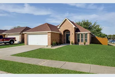9300 Rhoni Court, Fort Worth, TX 76140 - Photo 2
