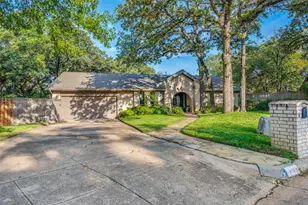 2821 Buffalo Ct, Arlington, TX 76013 - Photo 1