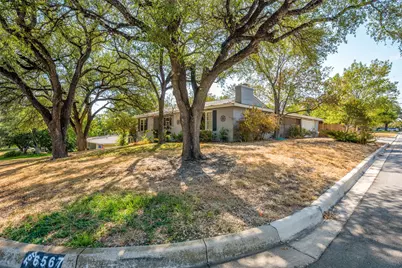 6567 Malvey Avenue, Fort Worth, TX 76116 - Photo 2