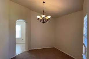 1937 Creek Crossing Dr, Fort Worth, TX 76247 - Photo 4