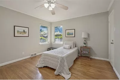 3866 Medallion Lane, Dallas, TX 75229 - Photo 14