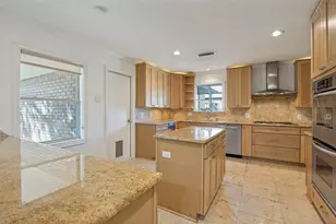3866 Medallion Ln, Dallas, TX 75229 - Photo 6